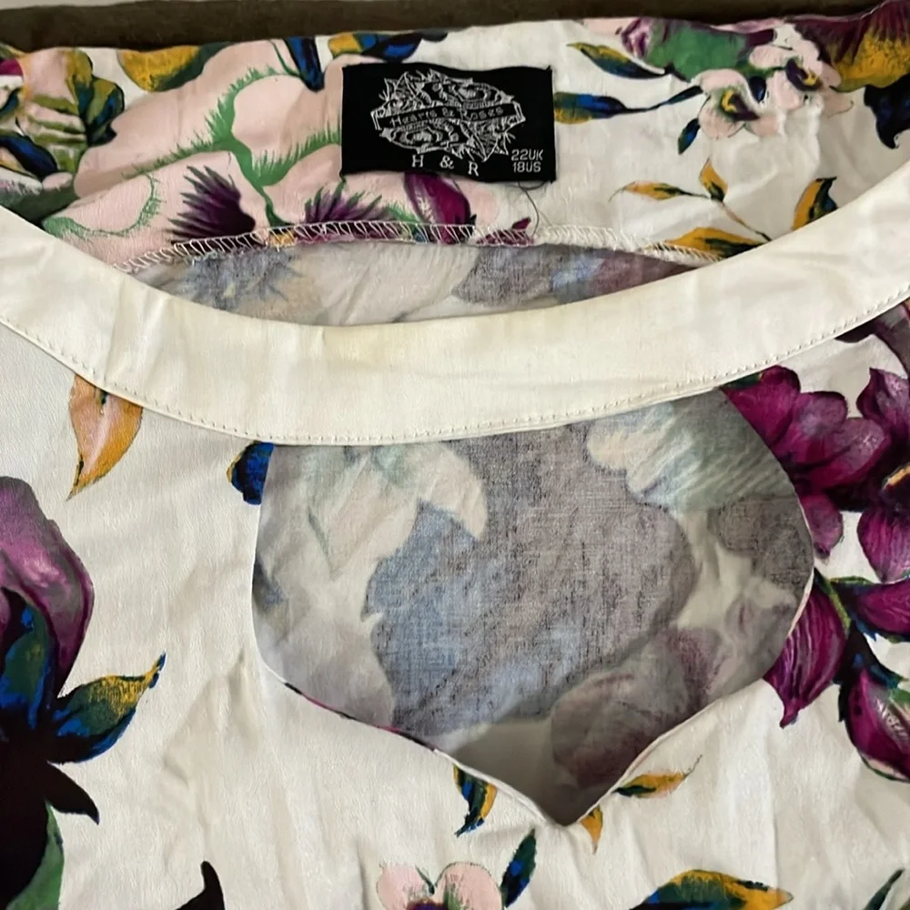 H & R London Hearts & Roses Floral Cut Out Tea Dress - Picture 3 of 8